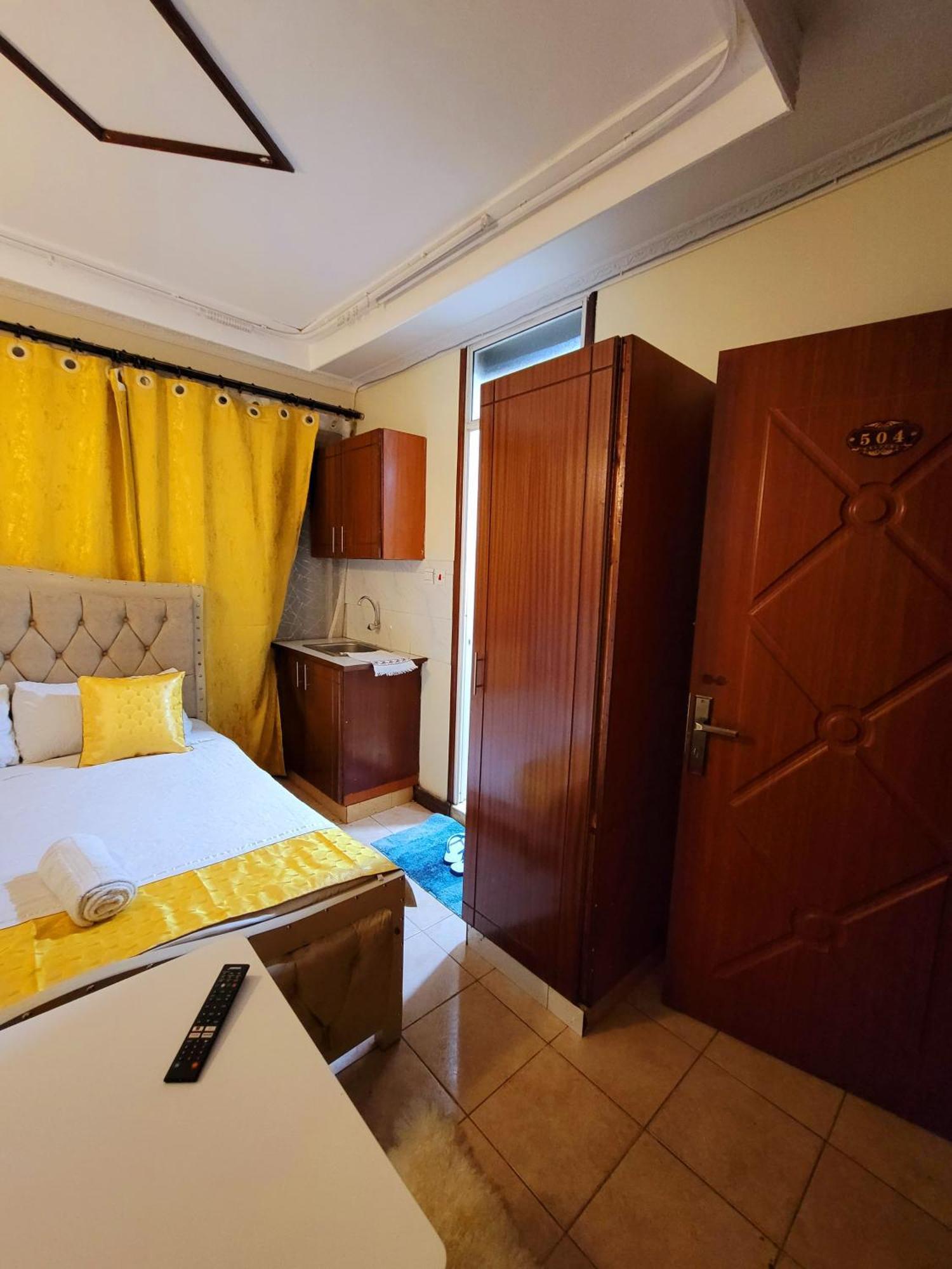 Deka Hotel Ngara Equity Найробі Екстер'єр фото