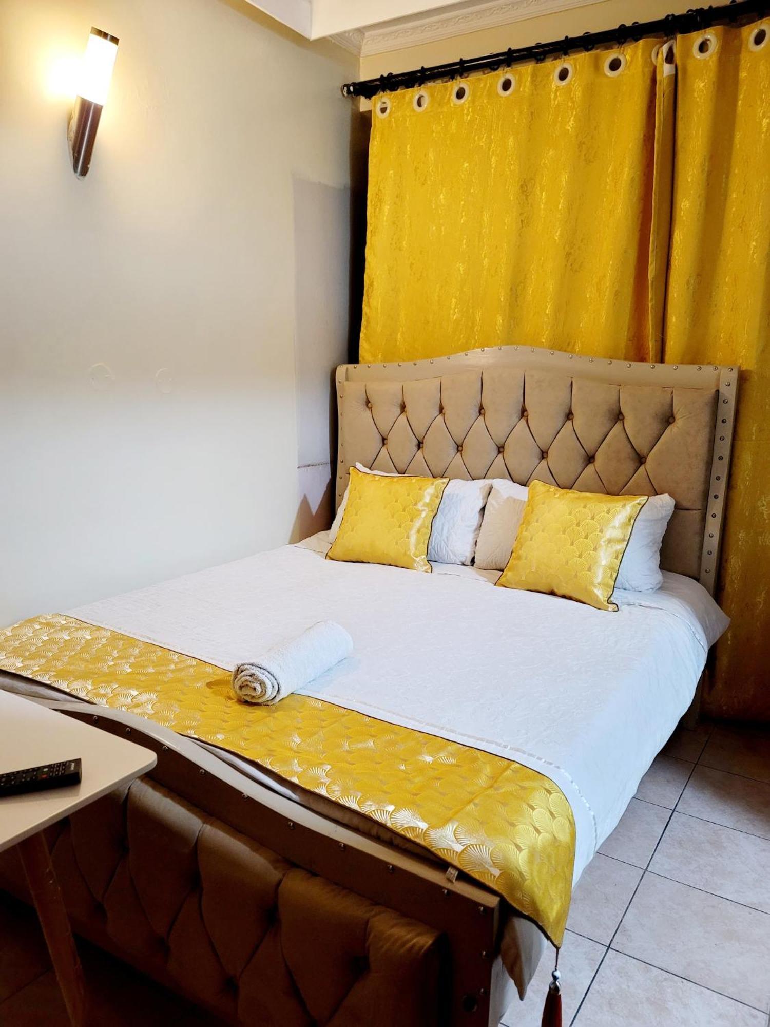 Deka Hotel Ngara Equity Найробі Екстер'єр фото