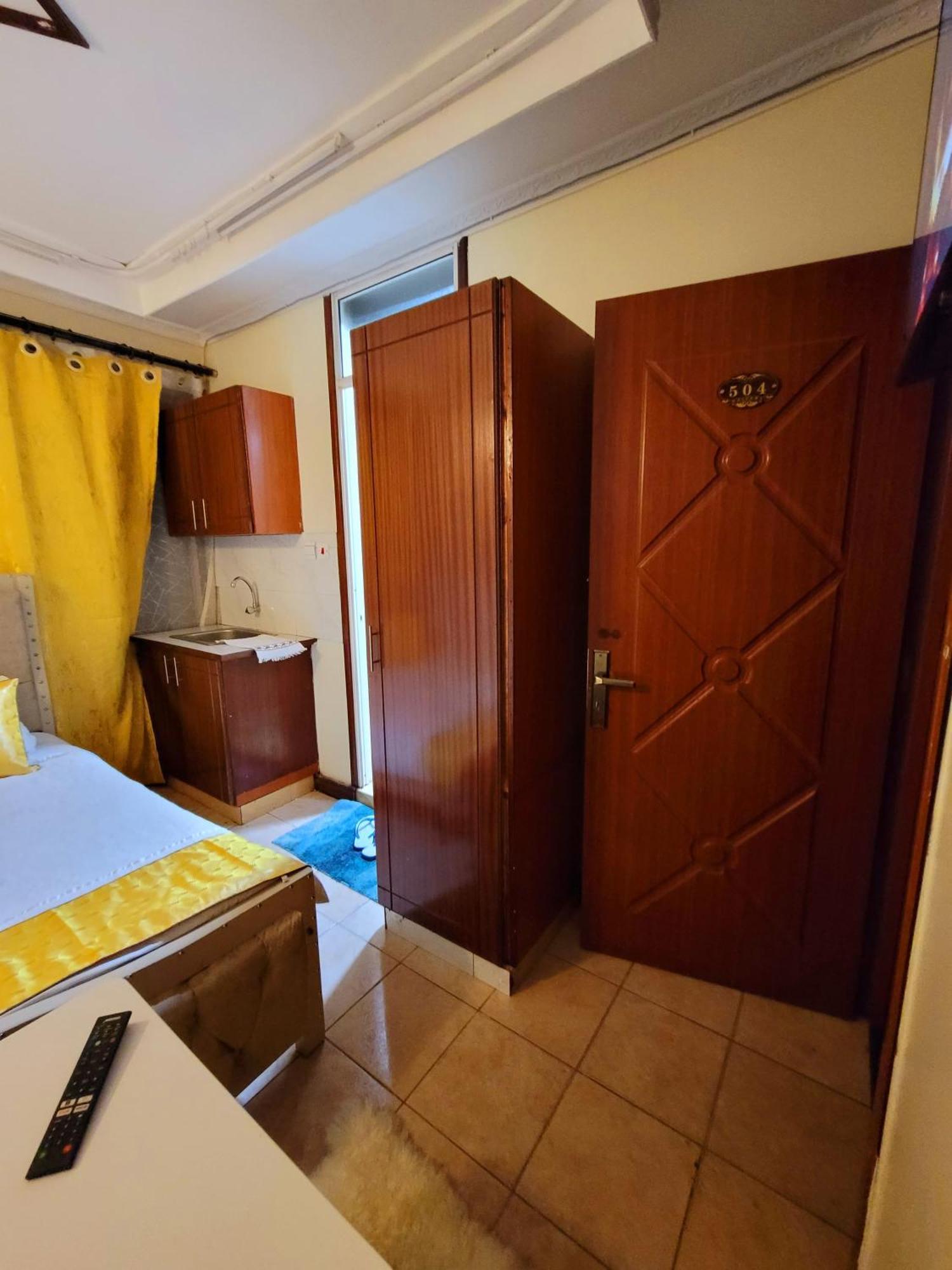 Deka Hotel Ngara Equity Найробі Екстер'єр фото