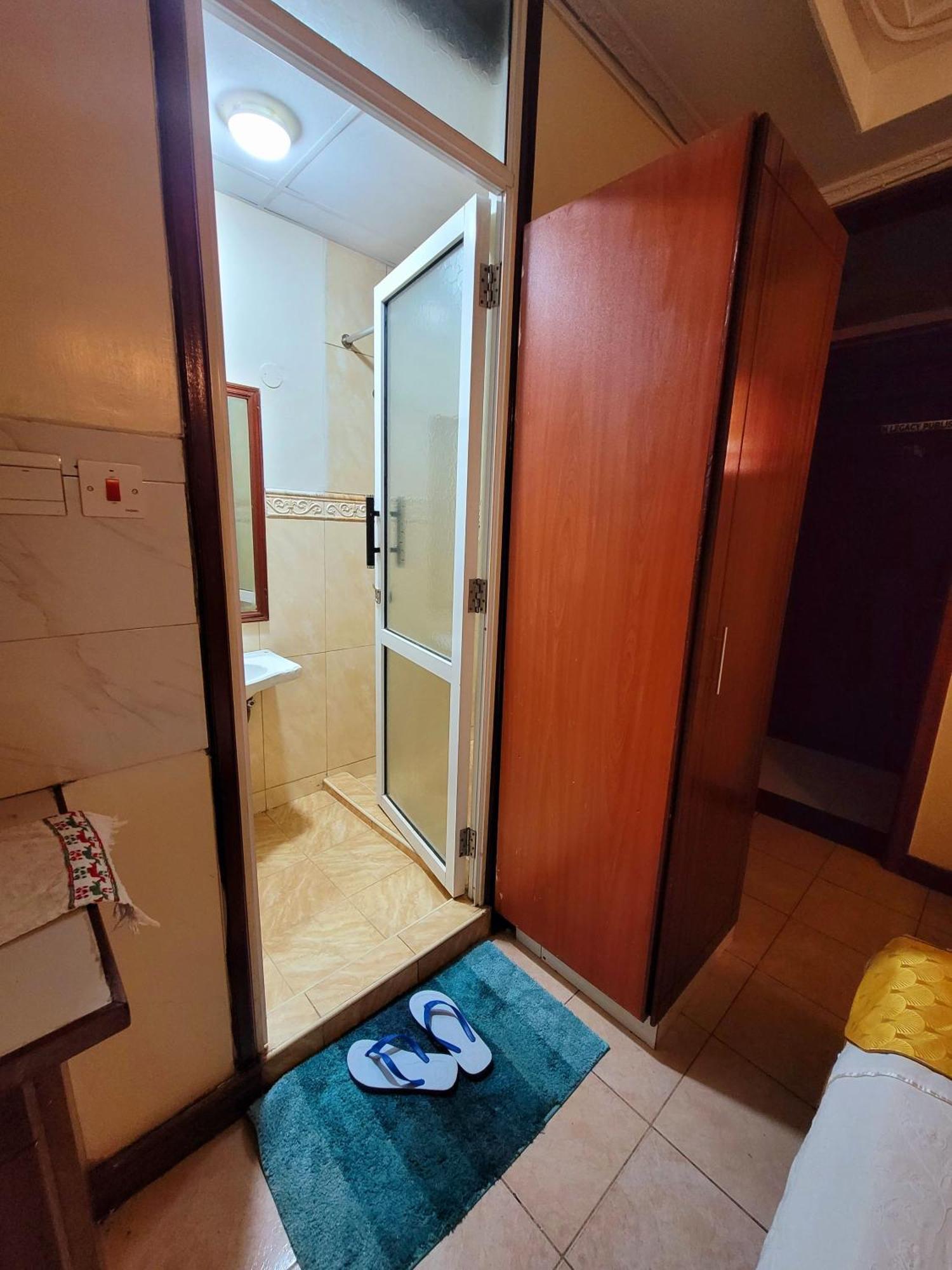Deka Hotel Ngara Equity Найробі Екстер'єр фото