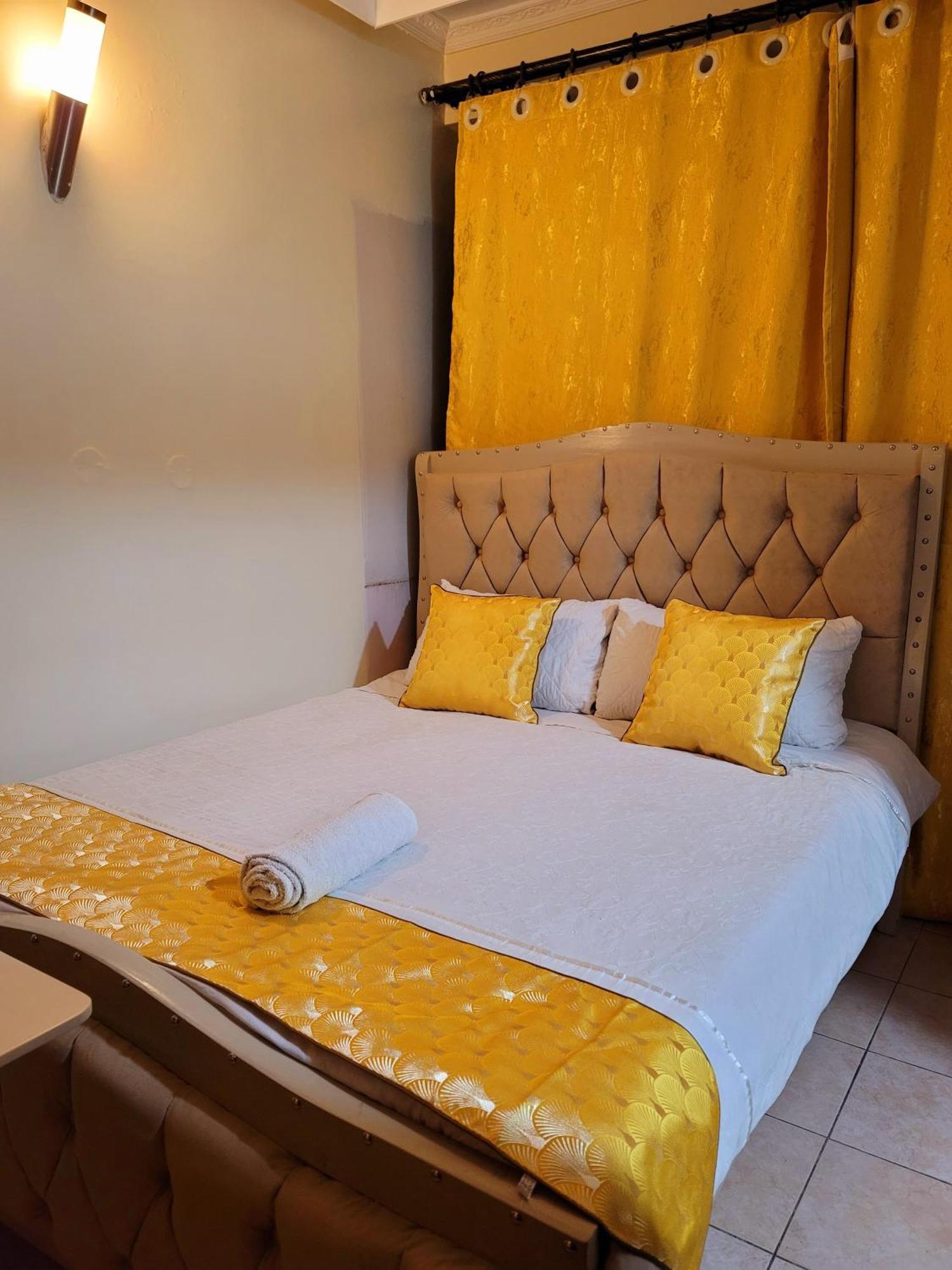 Deka Hotel Ngara Equity Найробі Екстер'єр фото
