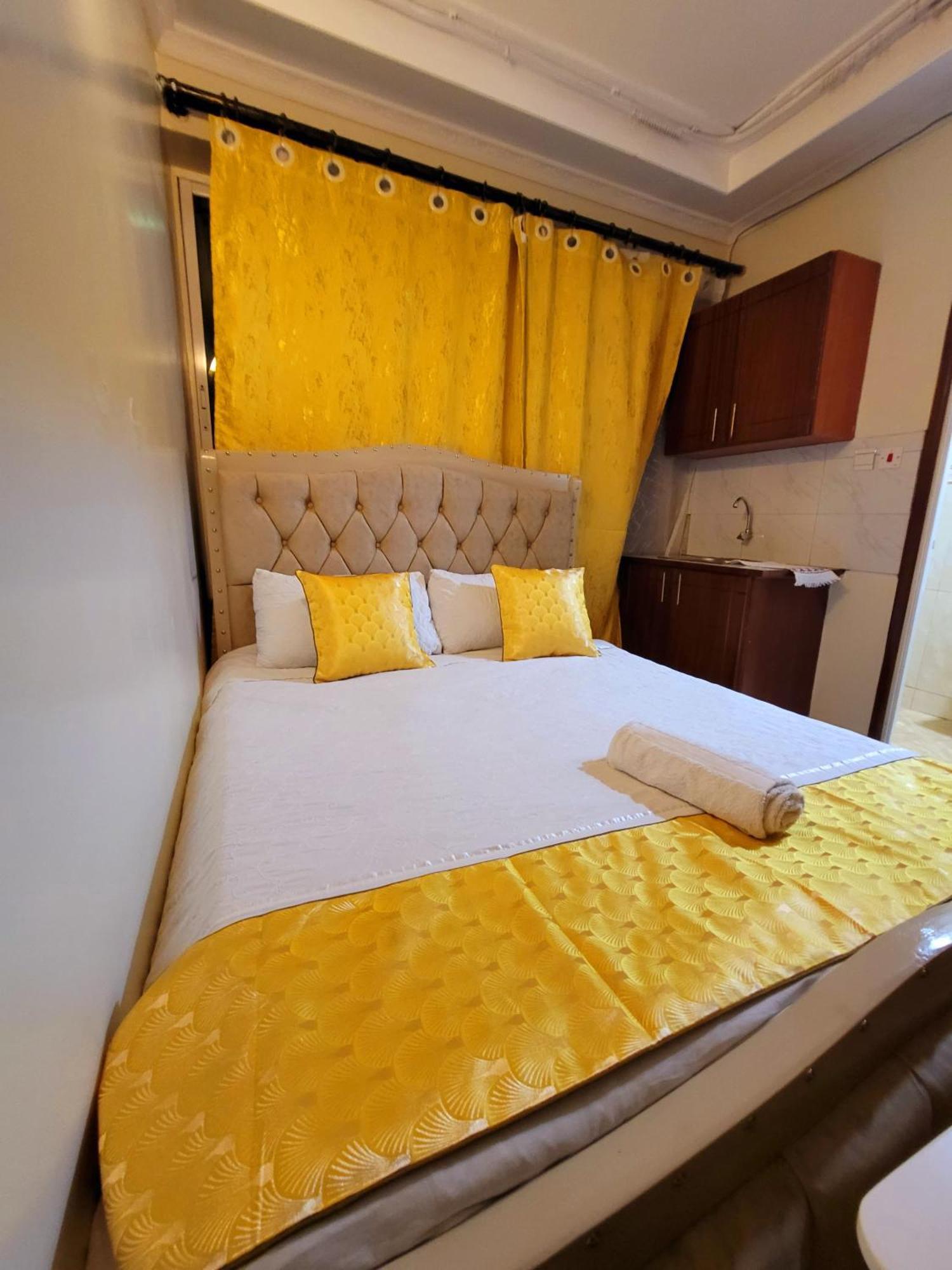 Deka Hotel Ngara Equity Найробі Екстер'єр фото